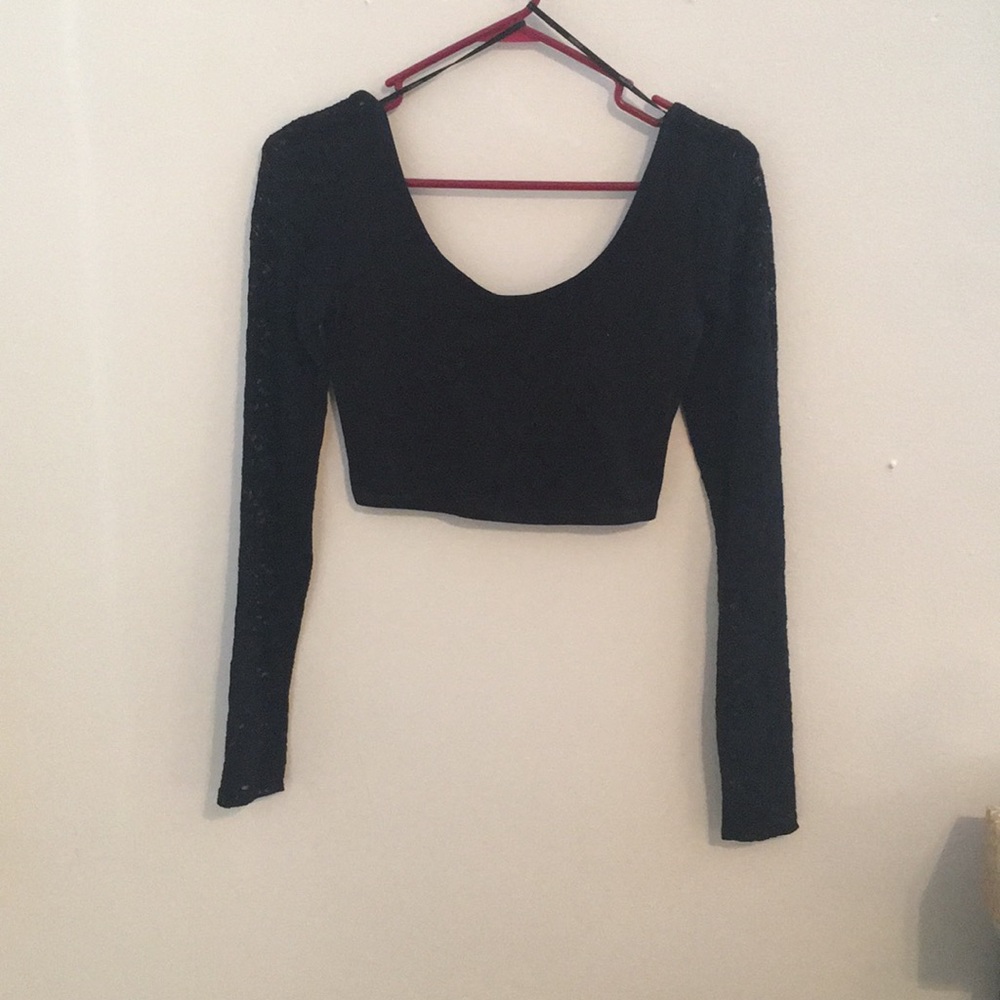 Black crop top